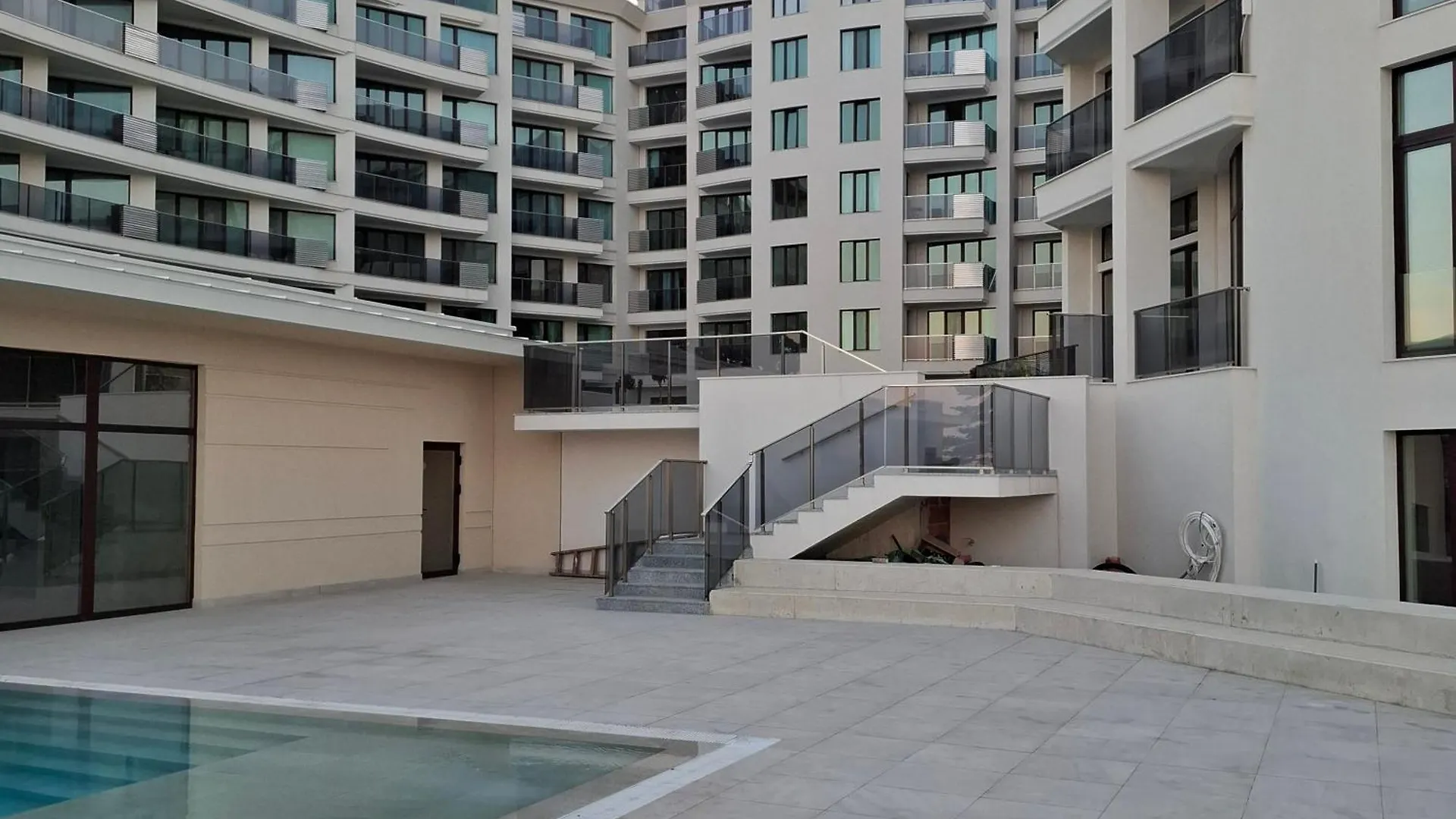 Dnv Apartments 30 瓦爾納